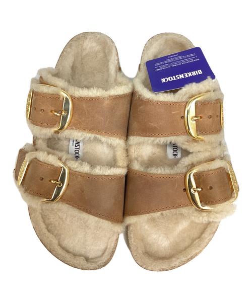 BIRKENSTOCK（ビルケンシュトック）BIRKENSTOCK (ビルケンシュトック) Arizona Big Buckle Sherling ブラウン サイズ:37 未使用品の古着・服飾アイテム