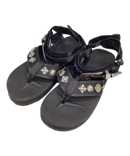 suicoke（スイコック）suicoke (スイコック) TOGA (トーガ) TONO ウエスタンメタル ストラップサンダル ブラック サイズ:23の古着・服飾アイテム