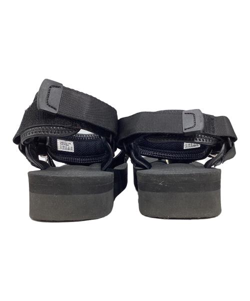 suicoke（スイコック）suicoke (スイコック) TOGA (トーガ) TONO ウエスタンメタル ストラップサンダル ブラック サイズ:23の古着・服飾アイテム