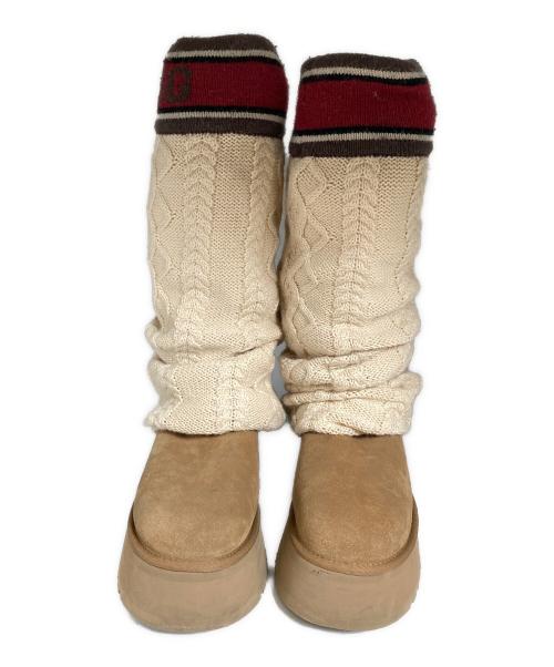 UGG（アグ）UGG (アグ) Classic Sweater Letter Tall ブラウン サイズ:24の古着・服飾アイテム