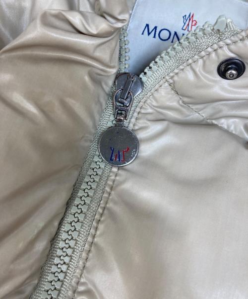 MONCLER（モンクレール）MONCLER (モンクレール) ダウンジャケット ベージュの古着・服飾アイテム
