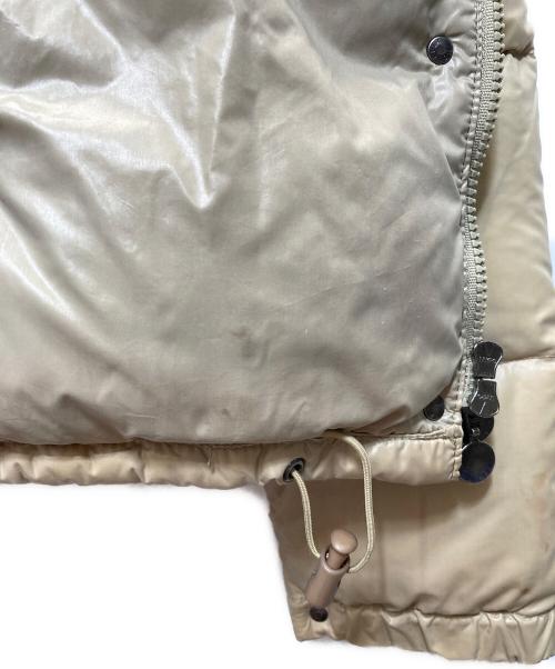 MONCLER（モンクレール）MONCLER (モンクレール) ダウンジャケット ベージュの古着・服飾アイテム