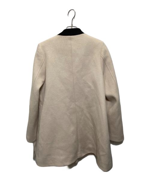 Lily Brown（リリーブラウン）Lily Brown (リリーブラウン) Aラインビジューリボンコート ホワイト サイズ:1の古着・服飾アイテム
