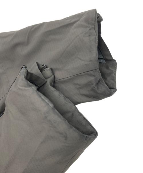 ATTACHMENT（アタッチメント）ATTACHMENT (アタッチメント) 透湿防水3レイヤーナイロンリップ フーデッドダウン カーキ サイズ:1の古着・服飾アイテム