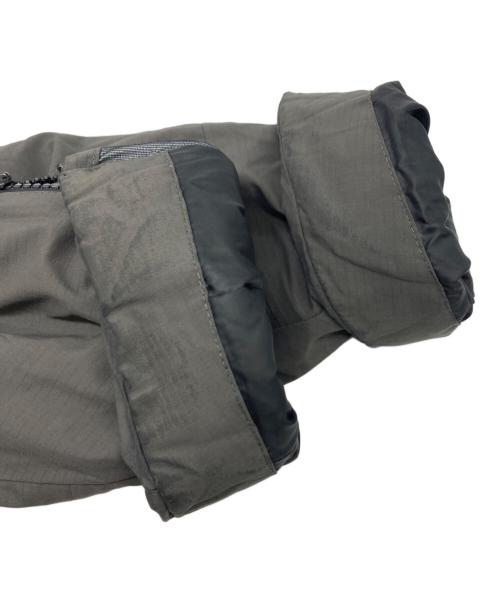 ATTACHMENT（アタッチメント）ATTACHMENT (アタッチメント) 透湿防水3レイヤーナイロンリップ フーデッドダウン カーキ サイズ:1の古着・服飾アイテム