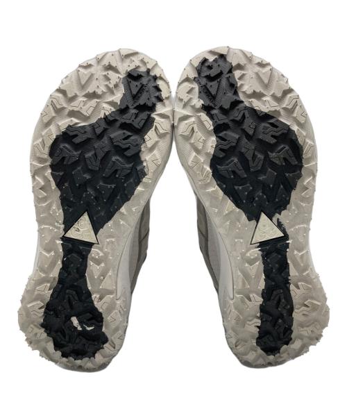 NIKE ACG（ナイキエーシージー）NIKE ACG (ナイキエージーシー) Mountain Fly 2 Low グレー サイズ:28.5の古着・服飾アイテム
