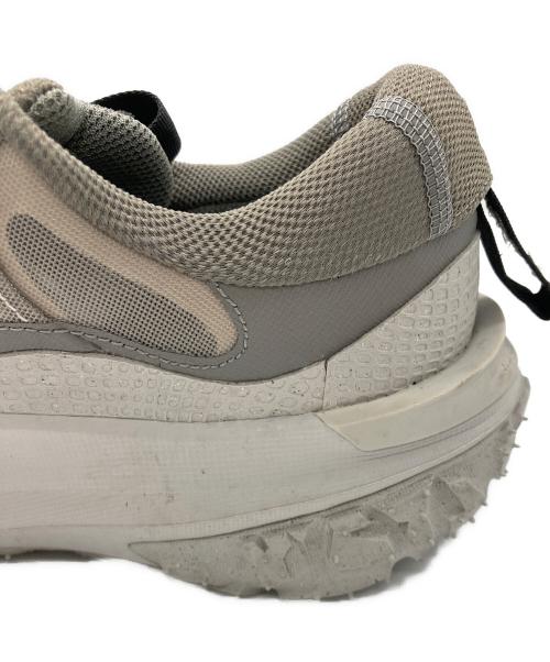NIKE ACG（ナイキエーシージー）NIKE ACG (ナイキエージーシー) Mountain Fly 2 Low グレー サイズ:28.5の古着・服飾アイテム