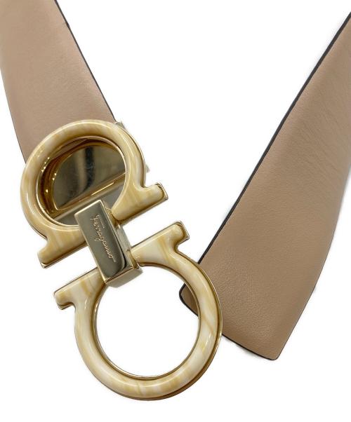 Salvatore Ferragamo（サルヴァトーレ フェラガモ）Salvatore Ferragamo (サルヴァトーレ フェラガモ) ダブルガンチーニベルト ベージュの古着・服飾アイテム