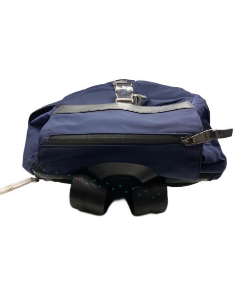 MICHAEL KORS（マイケル・コース）MICHAEL KORS (マイケル・コース) リュック ネイビーの古着・服飾アイテム