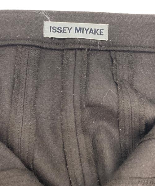 ISSEY MIYAKE（イッセイミヤケ）ISSEY MIYAKE (イッセイミヤケ) ウールパンツ ブラウン サイズ:2の古着・服飾アイテム