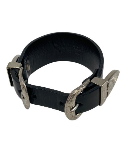 TOGA PULLA（トーガ プルラ）TOGA PULLA (トーガ プルラ) ダブルバックルバングル ブラックの古着・服飾アイテム