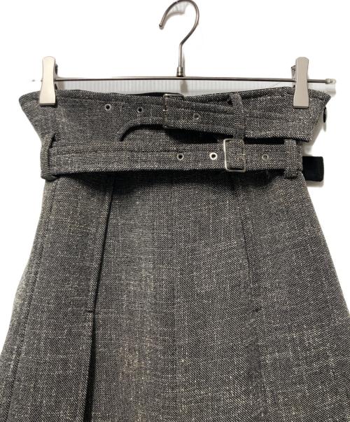 UNITED TOKYO（ユナイテッドトーキョー）UNITED TOKYO (ユナイテッドトーキョー) ボンディングツイードスカート グレー サイズ:1の古着・服飾アイテム