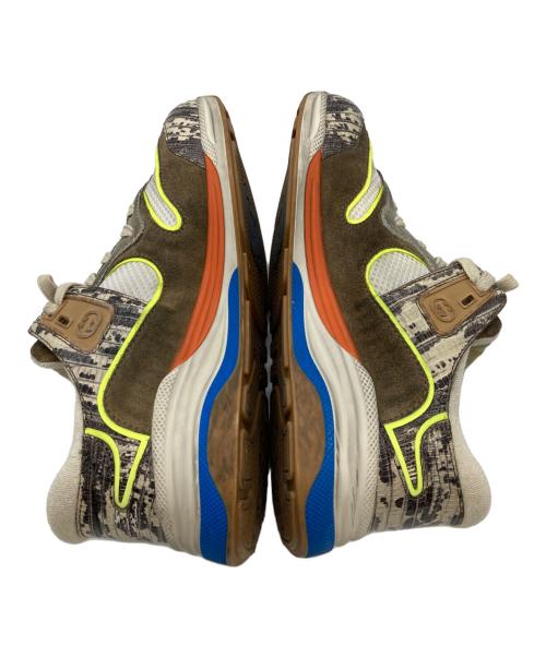 GUCCI（グッチ）GUCCI (グッチ) ウルトラペーススニーカー ベージュ サイズ:7の古着・服飾アイテム