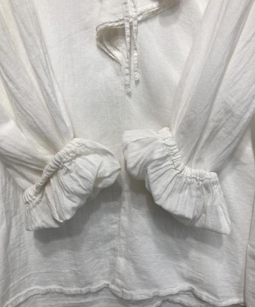 Whim Gazette（ウィムガゼット）Whim Gazette (ウィムガゼット) ネックフリルブラウス ホワイト サイズ:freeの古着・服飾アイテム