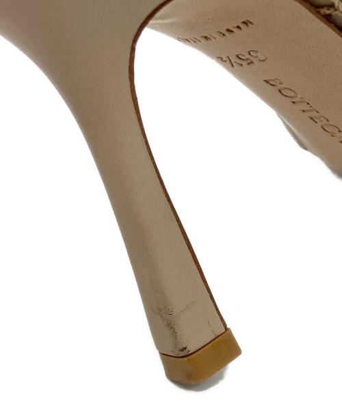 BOTTEGA VENETA（ボッテガベネタ）BOTTEGA VENETA (ボッテガベネタ) ストレッチ パンプス ベージュ サイズ:35.5の古着・服飾アイテム