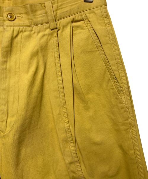 ISSEY MIYAKE（イッセイミヤケ）ISSEY MIYAKE (イッセイミヤケ) デザインパンツ イエロー サイズ:Lの古着・服飾アイテム