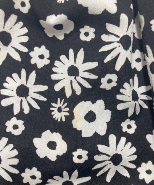 COMME des GARCONS COMME des GARCONS（コムデギャルソン コムデギャルソン）COMME des GARCONS COMME des GARCONS (コムデギャルソン コムデギャルソン) フラワープリントスカート ブラック×ホワイト サイズ:xsの古着・服飾アイテム