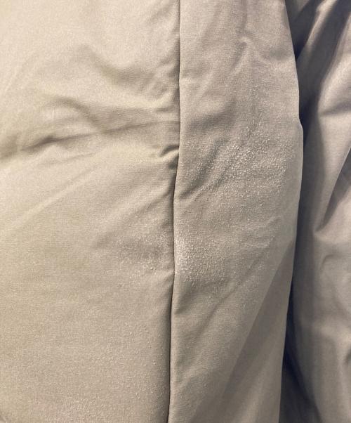 DESCENTE（デサント）DESCENTE (デサント) 水沢ダウンジャケット カーキ サイズ:Lの古着・服飾アイテム