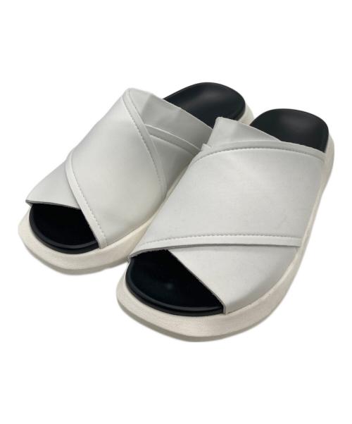 ONWUAD（オンウァッド）ONWUAD (オンウァッド) KRIS SLIDES SANDALS ホワイト サイズ:36の古着・服飾アイテム
