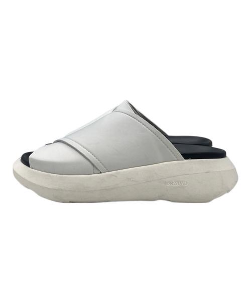 ONWUAD（オンウァッド）ONWUAD (オンウァッド) KRIS SLIDES SANDALS ホワイト サイズ:36の古着・服飾アイテム