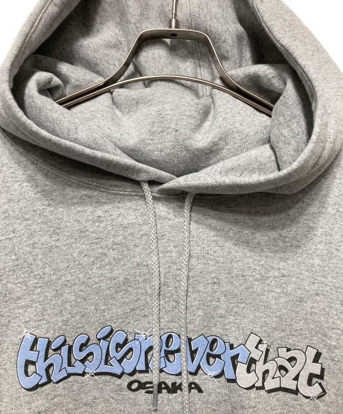 thisisneverthat（ディスイズネバーザット）thisisneverthat (ディスイズネバーザット) ロゴパーカー グレー サイズ:XLの古着・服飾アイテム