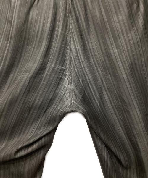 CTHY（シティ）CTHY (シティ) TROMPE-L’OEIL PLEATS WIDE PANTS チャコールグレー サイズ:2の古着・服飾アイテム