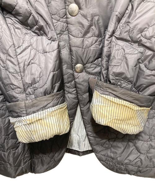 MONCLER GAMME BLEU（モンクレール ガム ブルー）MONCLER GAMME BLEU (モンクレール ガム ブルー) ダウンテーラードジャケット グレー サイズ:3の古着・服飾アイテム