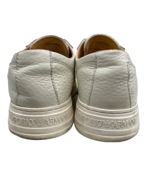 EMPORIO ARMANI（エンポリオアルマーニ）EMPORIO ARMANI (エンポリオアルマーニ) ローカットスニーカー ホワイト サイズ:US8の古着・服飾アイテム