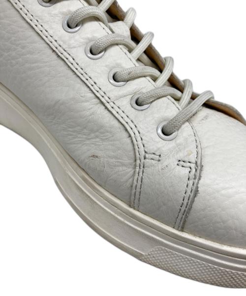 EMPORIO ARMANI（エンポリオアルマーニ）EMPORIO ARMANI (エンポリオアルマーニ) ローカットスニーカー ホワイト サイズ:US8の古着・服飾アイテム