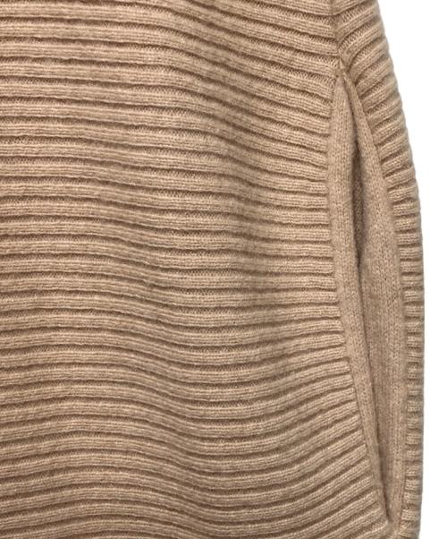 DRAWER（ドゥロワー）Drawer (ドゥロワー) クルーネックワンピース ベージュ サイズ:Freeの古着・服飾アイテム