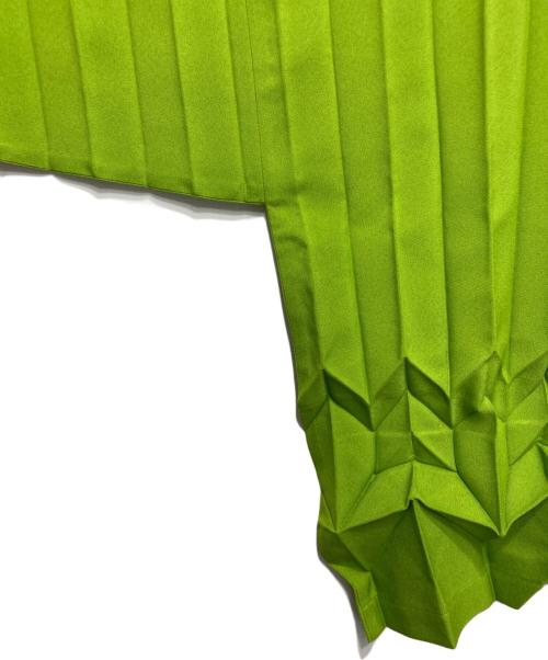 me ISSEY MIYAKE（ミーイッセイ ミヤケ）me ISSEY MIYAKE (ミーイッセイ ミヤケ) プリーツブラウス 黄緑 サイズ:なしの古着・服飾アイテム