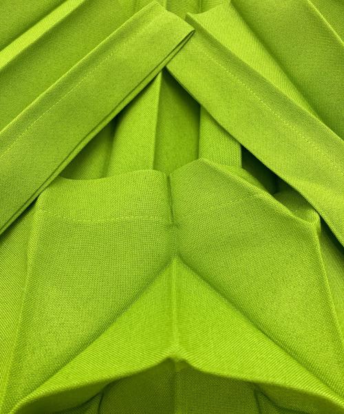 me ISSEY MIYAKE（ミーイッセイ ミヤケ）me ISSEY MIYAKE (ミーイッセイ ミヤケ) プリーツブラウス 黄緑 サイズ:なしの古着・服飾アイテム