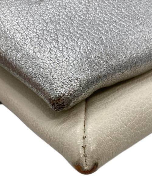 GIVENCHY（ジバンシィ）GIVENCHY (ジバンシィ) ショルダーバッグ シルバーの古着・服飾アイテム