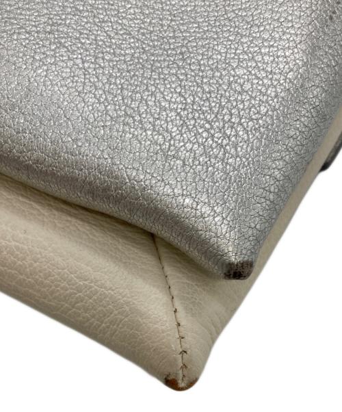 GIVENCHY（ジバンシィ）GIVENCHY (ジバンシィ) ショルダーバッグ シルバーの古着・服飾アイテム