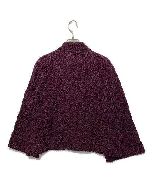 me ISSEY MIYAKE（ミーイッセイ ミヤケ）me ISSEY MIYAKE (ミーイッセイ ミヤケ) ヘリンボーンフロッキーカリフラワーカーディガン ボルドー サイズ:Freeの古着・服飾アイテム