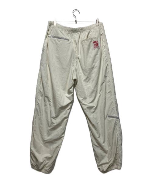 Champion（チャンピオン）Champion (チャンピオン) thisisneverthat (ディスイズネバーザット) ナイロンパンツ ホワイト サイズ:XLの古着・服飾アイテム