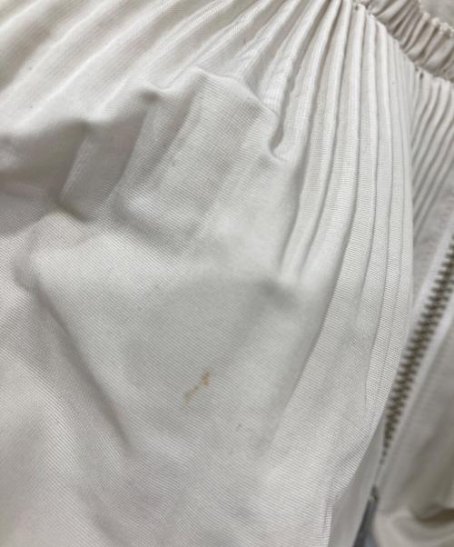 MARILYN MOON（マリリンムーン）MARILYN MOON (マリリンムーン) プリーツデザインブルゾン アイボリー サイズ:なしの古着・服飾アイテム