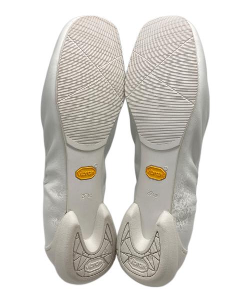 SHISEI（シセイ）SHISEI (シセイ) GATHER BALLET バレエシューズ ホワイト サイズ:37 1/2の古着・服飾アイテム