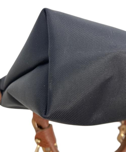 LONGCHAMP（ロンシャン）LONGCHAMP (ロンシャン) ハンドル付きポーチ ブラックの古着・服飾アイテム