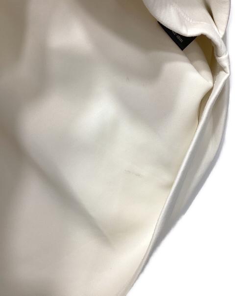 COGTHEBIGSMOKE（コグザビッグスモーク）COGTHEBIGSMOKE (コグザビッグスモーク) HELLEN PENTAGON TOP アイボリー サイズ:無しの古着・服飾アイテム