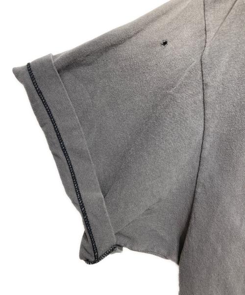 SAINT MICHAEL（セントマイケル）SAINT MICHAEL (セントマイケル) Fist SS Tee グレー サイズ:Lの古着・服飾アイテム