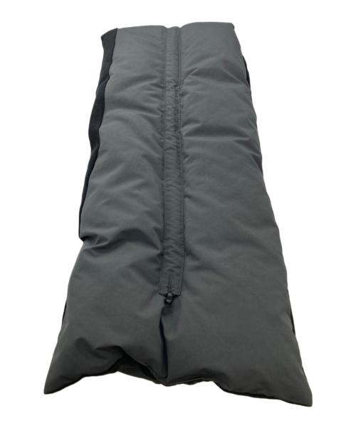 meanswhile（ミーンズワイル）meanswhile (ミーンズワイル) Wrap Down Muffler/Charcoal チャコールグレーの古着・服飾アイテム