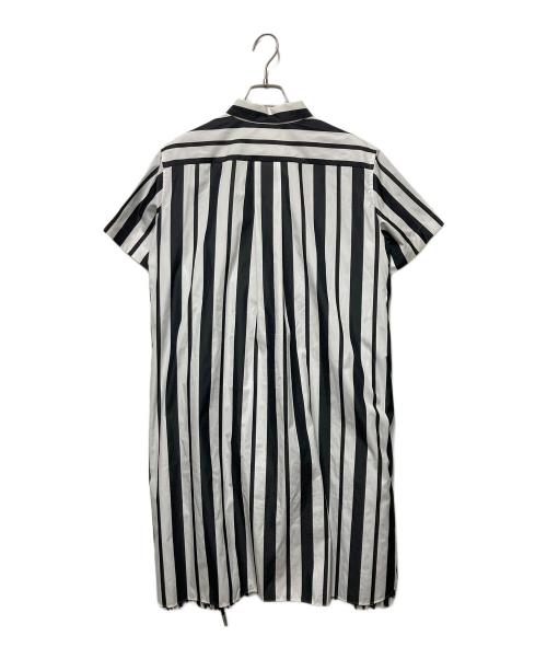 sacai（サカイ）sacai (サカイ) サイドジップストライプシャツワンピース ホワイト×ブラック サイズ:2の古着・服飾アイテム