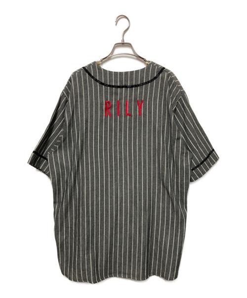 RILY（リリー）RILY (リリー) ベースボールシャツ グレー サイズ:freeの古着・服飾アイテム