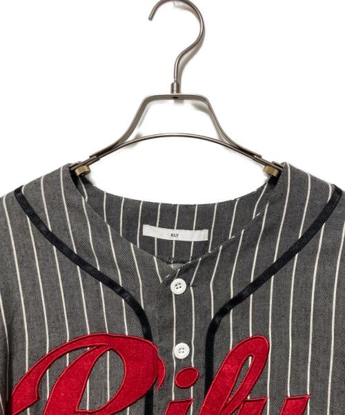 RILY（リリー）RILY (リリー) ベースボールシャツ グレー サイズ:freeの古着・服飾アイテム