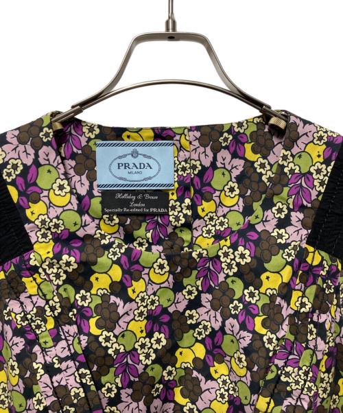 PRADA（プラダ）PRADA (プラダ) holliday&brown (ホリデーアンドブラウン) 総柄ノースリーブワンピース ブラック×イエロー サイズ:38の古着・服飾アイテム
