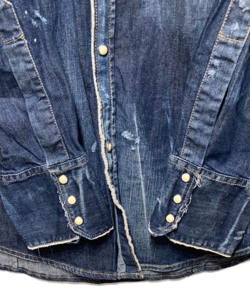 DSQUARED2（ディースクエアード）DSQUARED2 (ディースクエアード) ダメージ加工 ウエスタンデニムシャツ インディゴ サイズ:48の古着・服飾アイテム