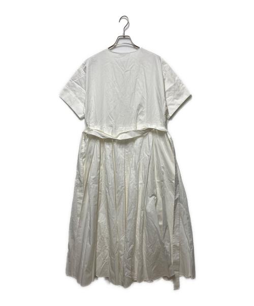 ebure（エブール）ebure (エブール) オーガニックコットンサテンワンピース ホワイト サイズ:38の古着・服飾アイテム