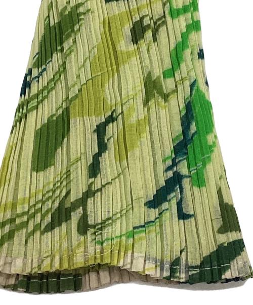ISSEY MIYAKE FETE（イッセイミヤケフェット）ISSEY MIYAKE FETE (イッセイミヤケフェット) 総柄プリーツカーディガン グリーン サイズ:3の古着・服飾アイテム