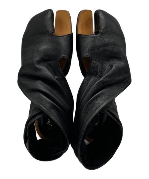 Mame Kurogouchi（マメクロゴウチ）Mame Kurogouchi (マメクロゴウチ) Sheep Leather Tabi Sandals ブラック サイズ:24.5の古着・服飾アイテム